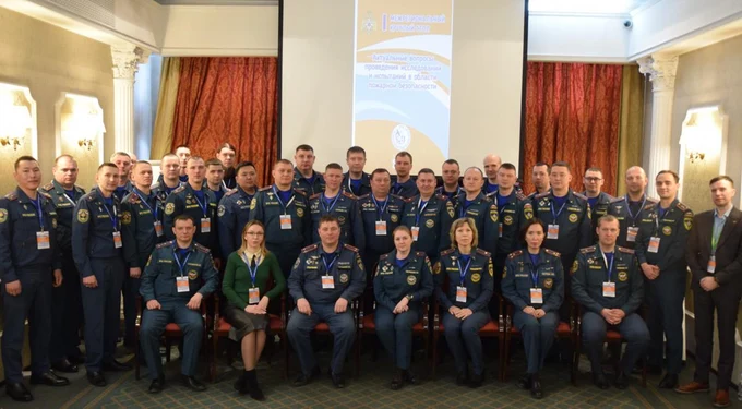 Сотрудники ИПЛ выступили в I-ом межрегиональном круглом столе